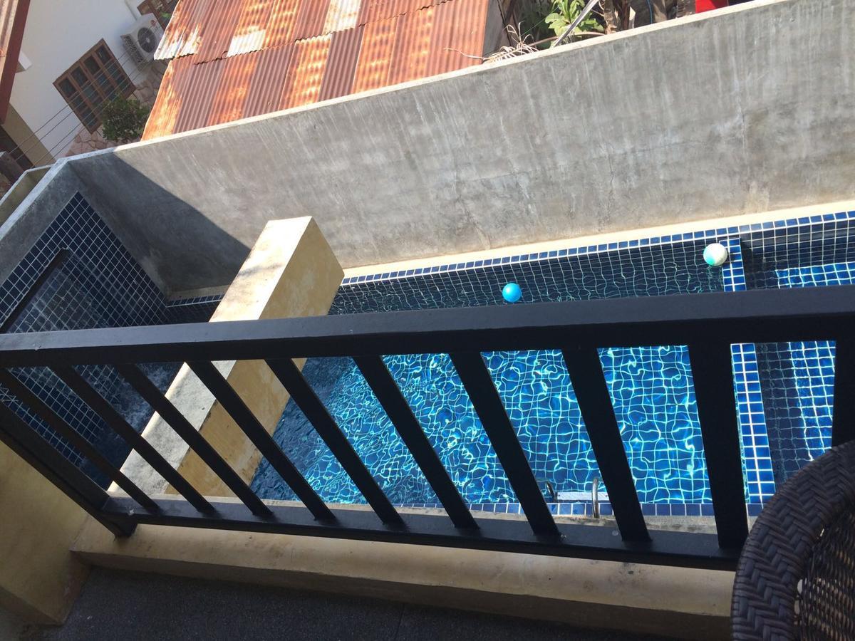 Studio with Balcony