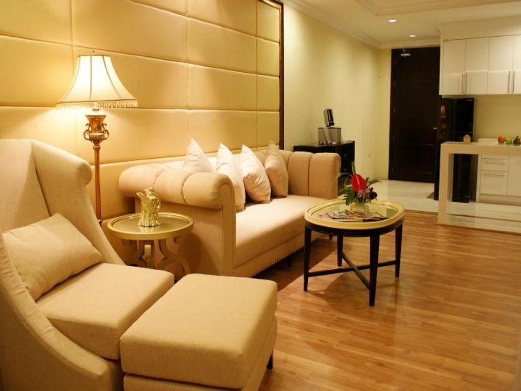 Executive One-Bedroom Suite