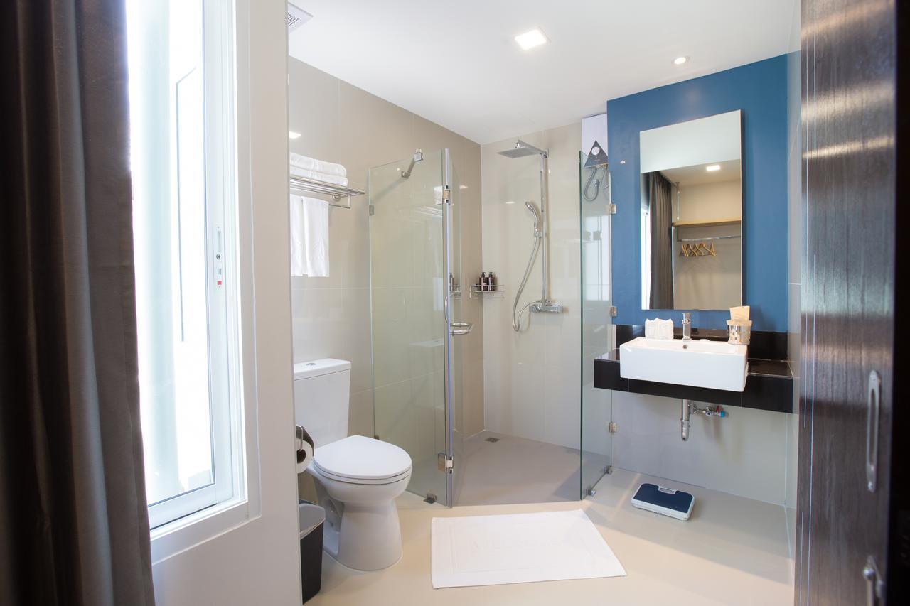 Superior King Room,1395080789:JPEG