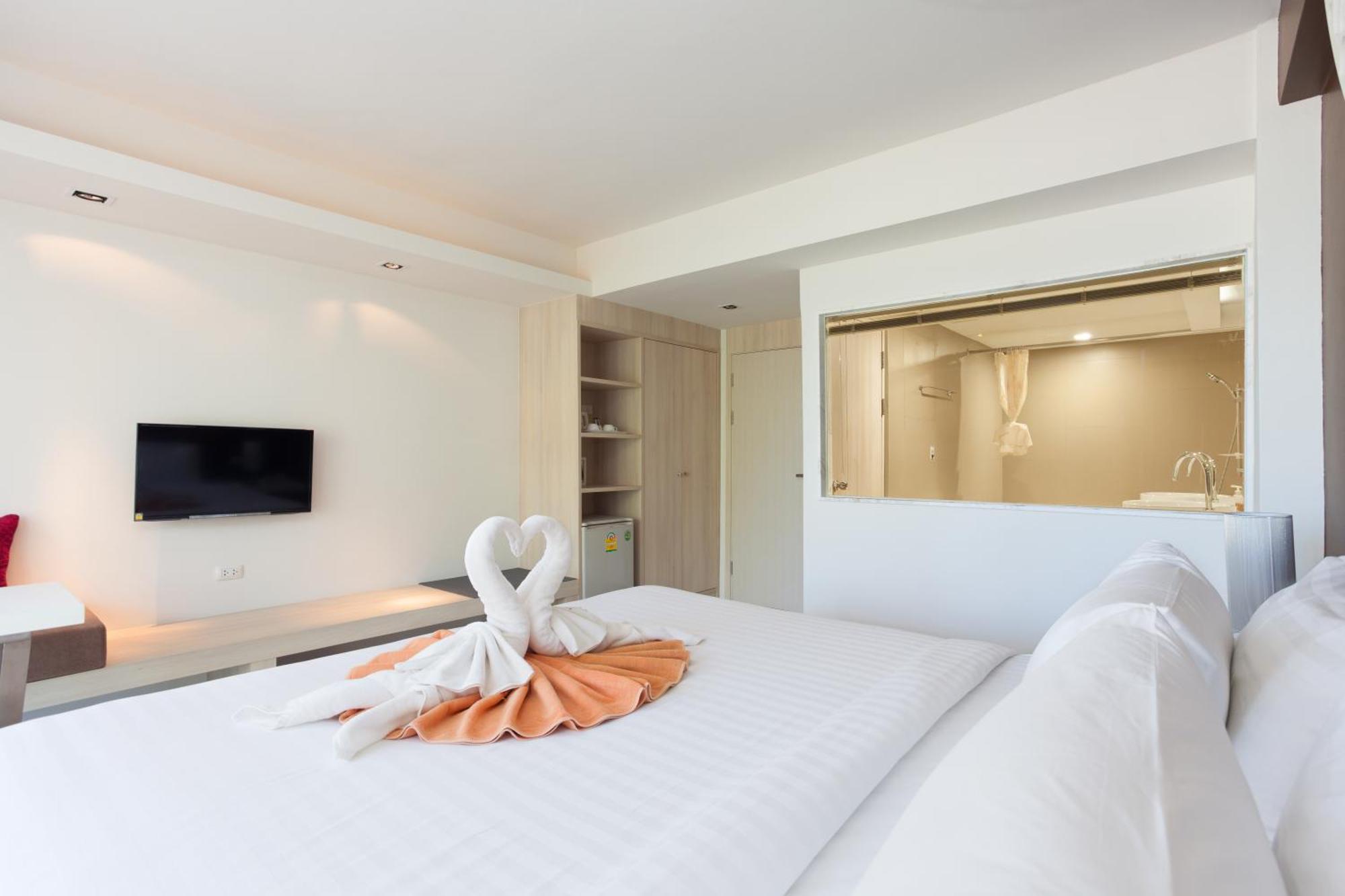 Coral Deluxe Double Room Seaview B