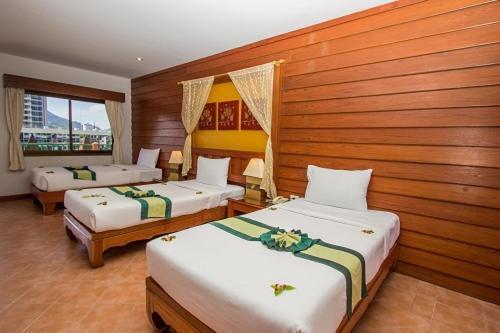 Superior Three Single Beds