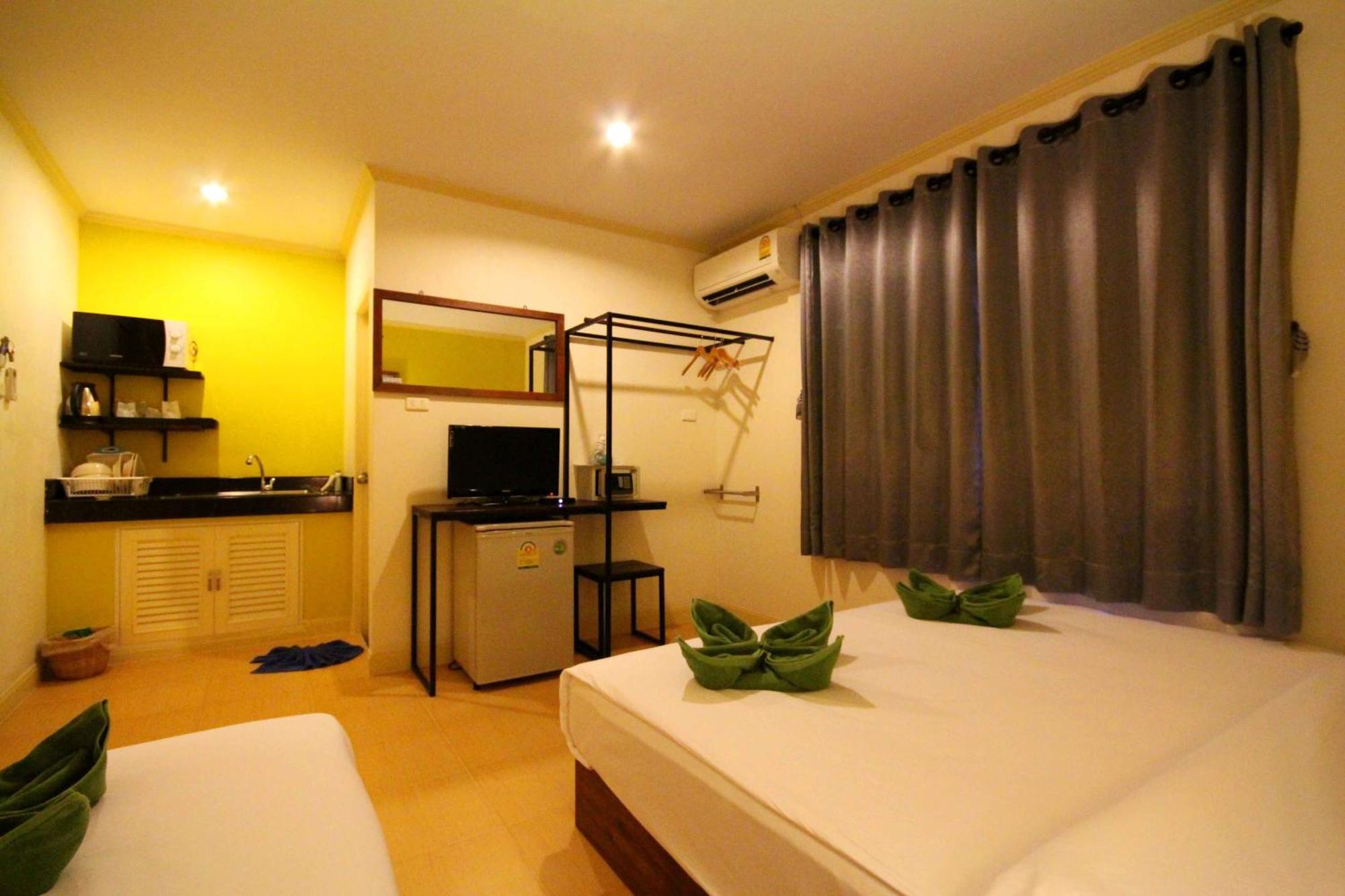 Triple Room Window