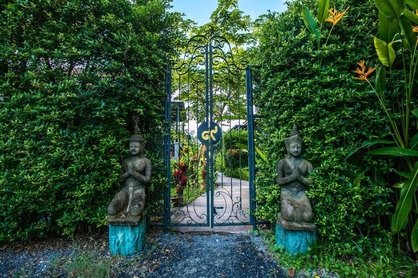 Villa Garden View