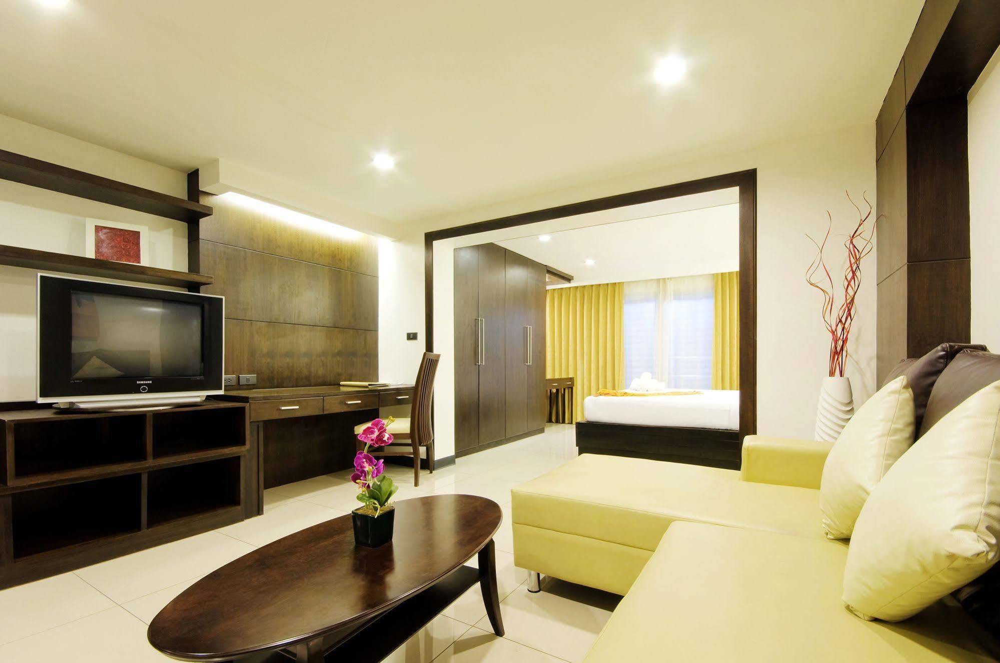 Deluxe Double or Twin Room,685445811:JPEG