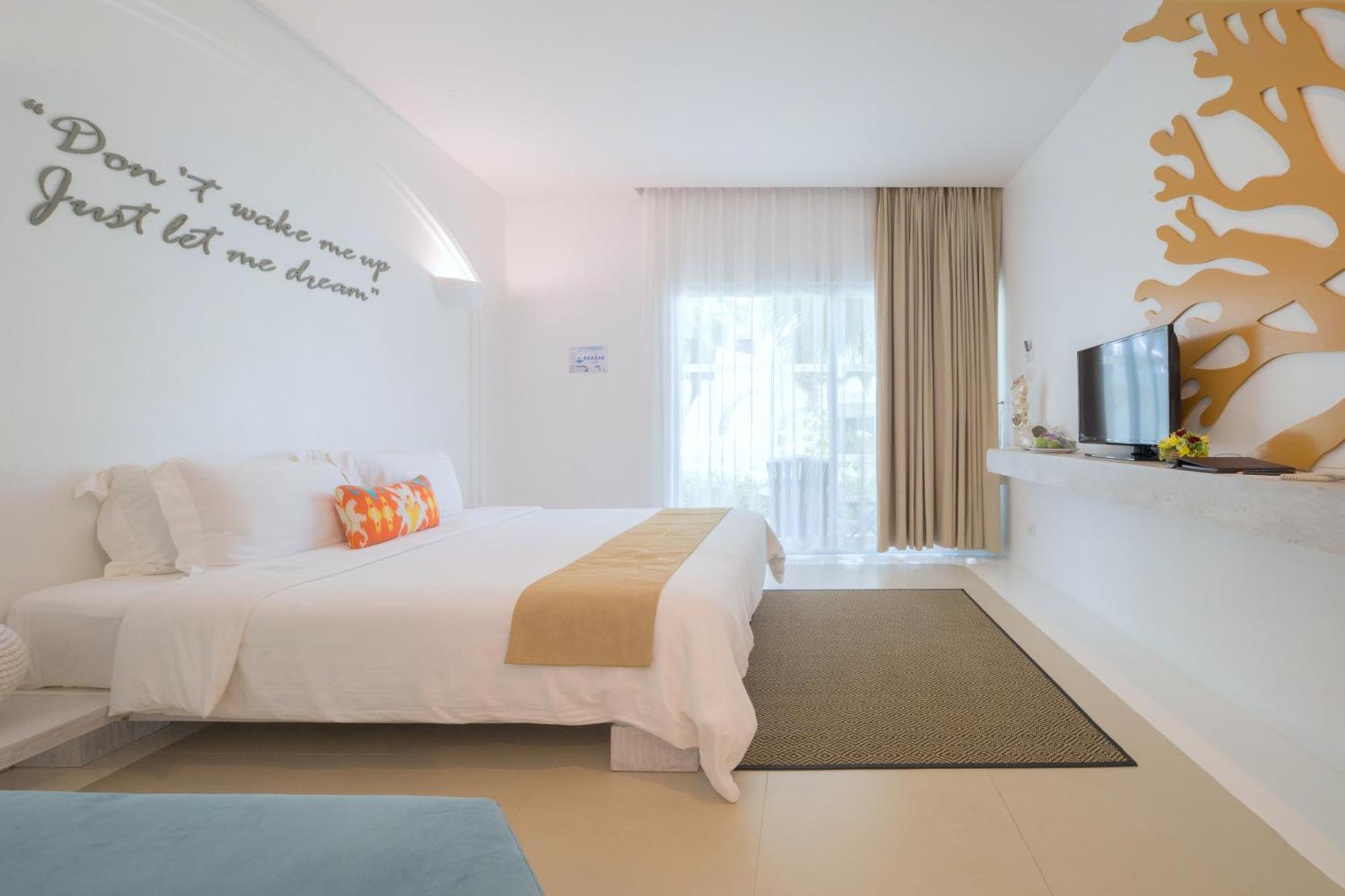 Luxury Suite Spa Bath
