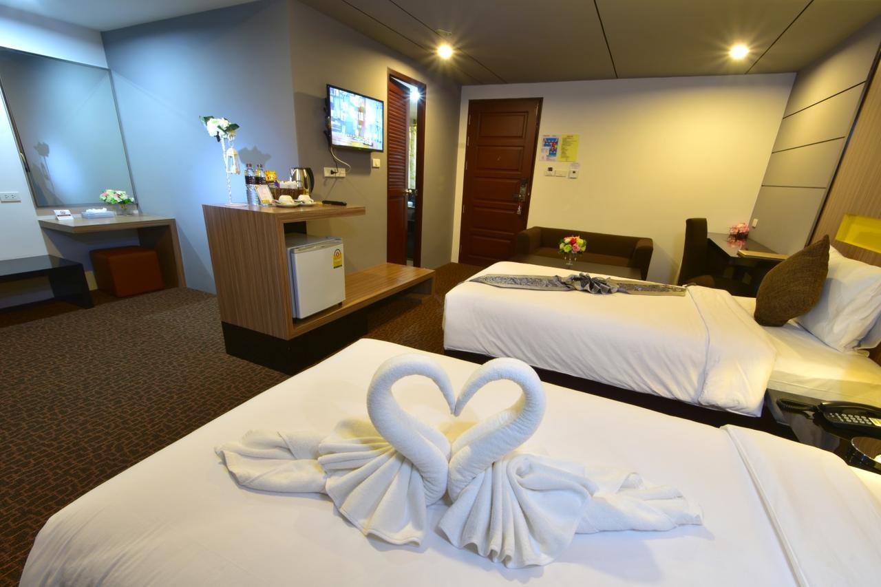 Deluxe Twin Room