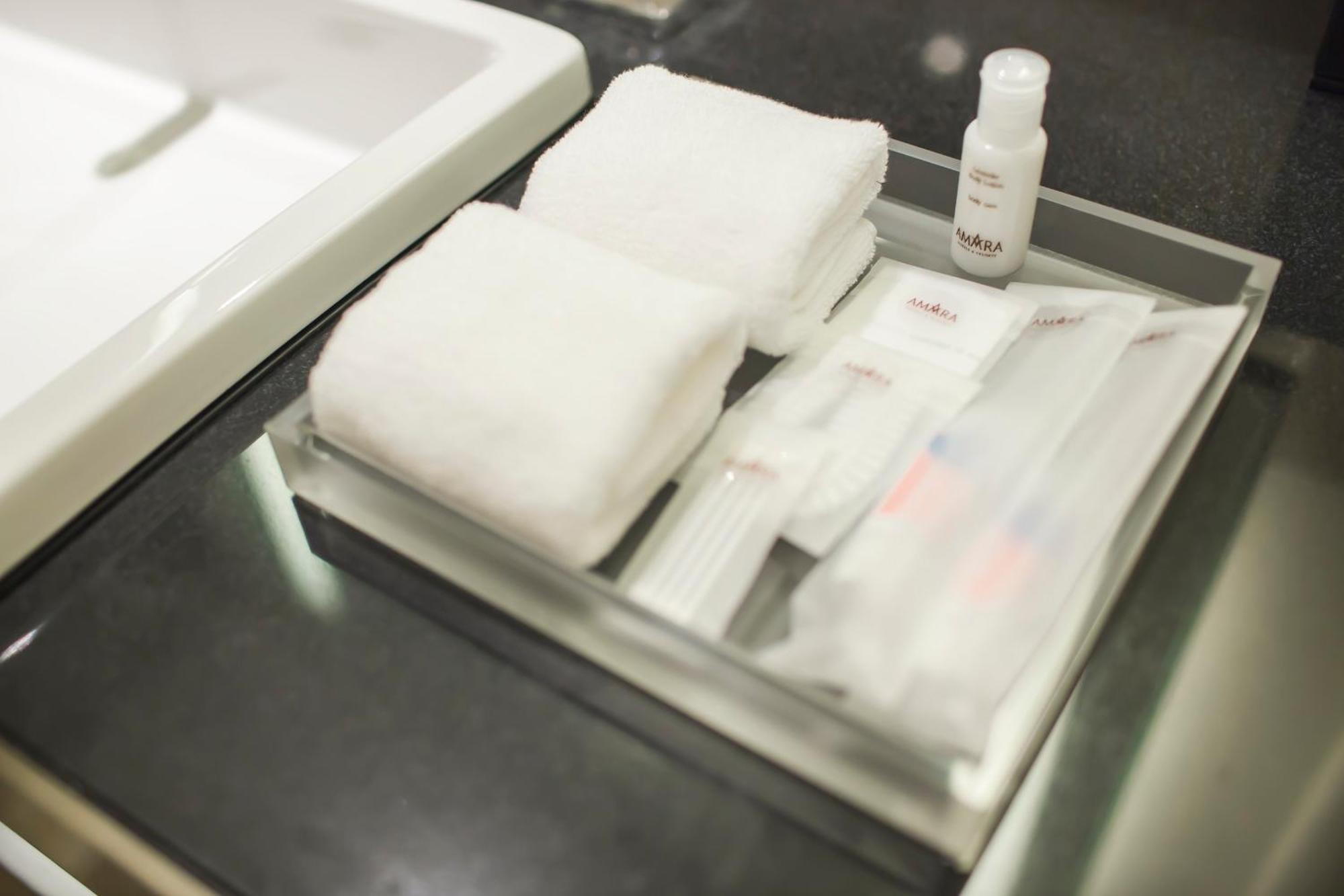 Club Double or Twin Room with Lounge Access,698595012:JPEG