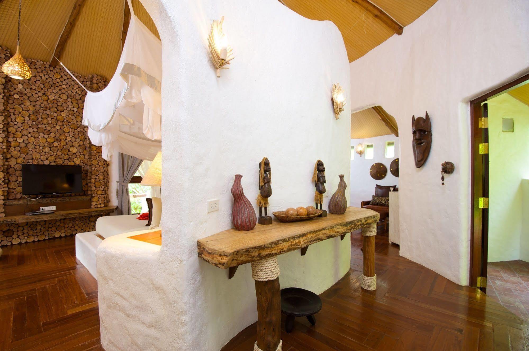 Whitesand Treetop Villa