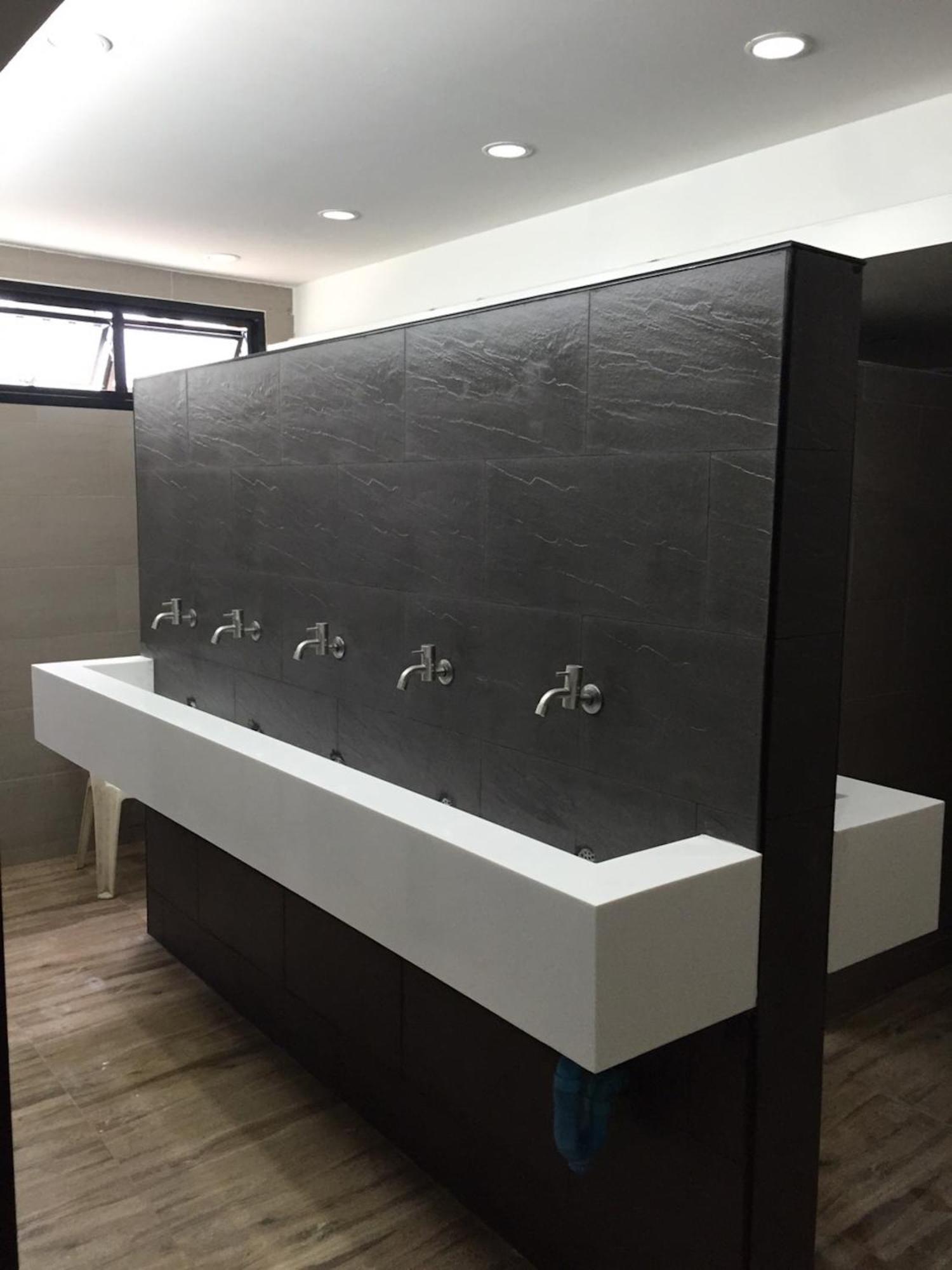 6-Bed Mixed Dormitory Room,1662403673:JPEG