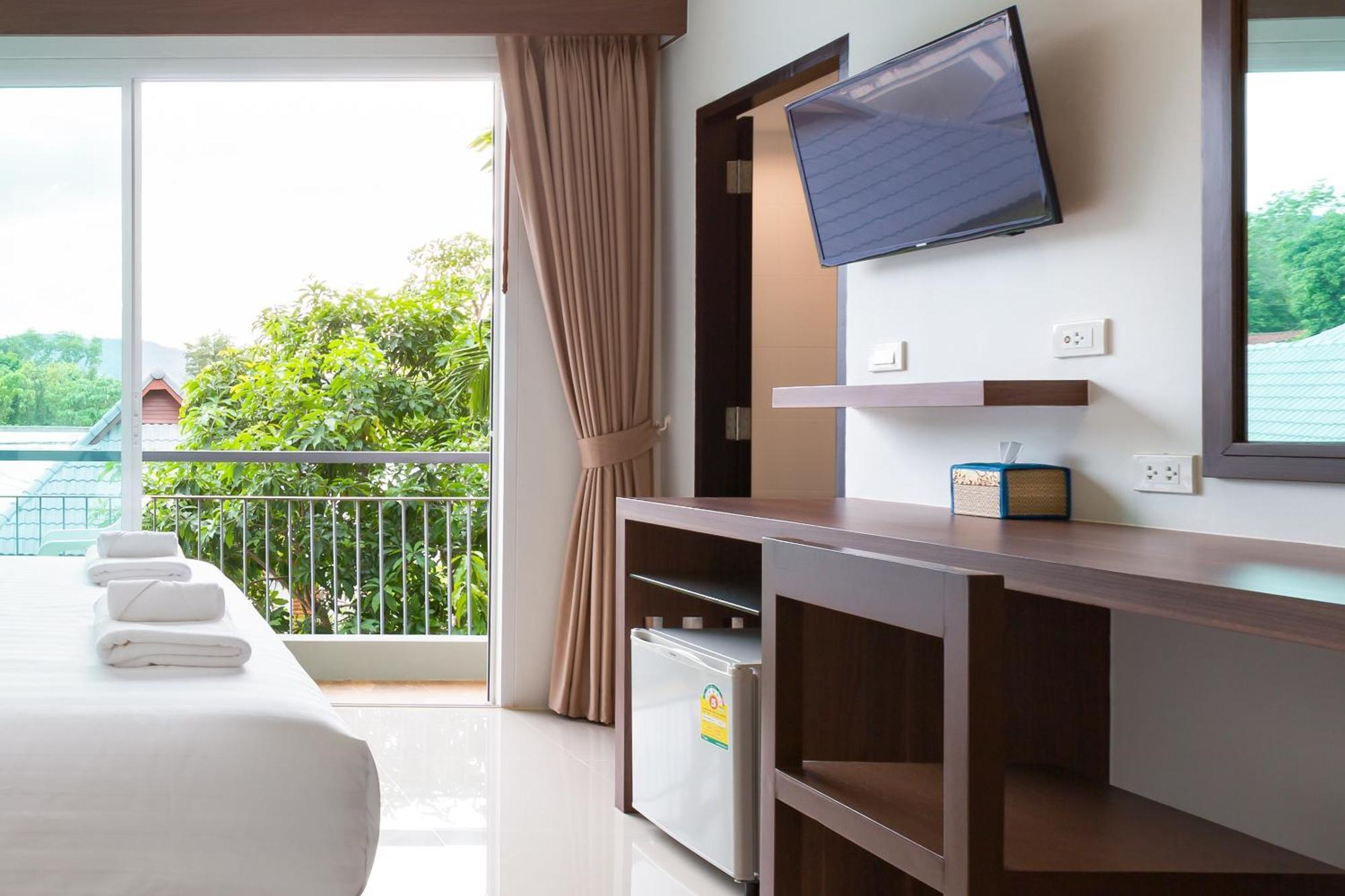Deluxe Double or Twin Room
