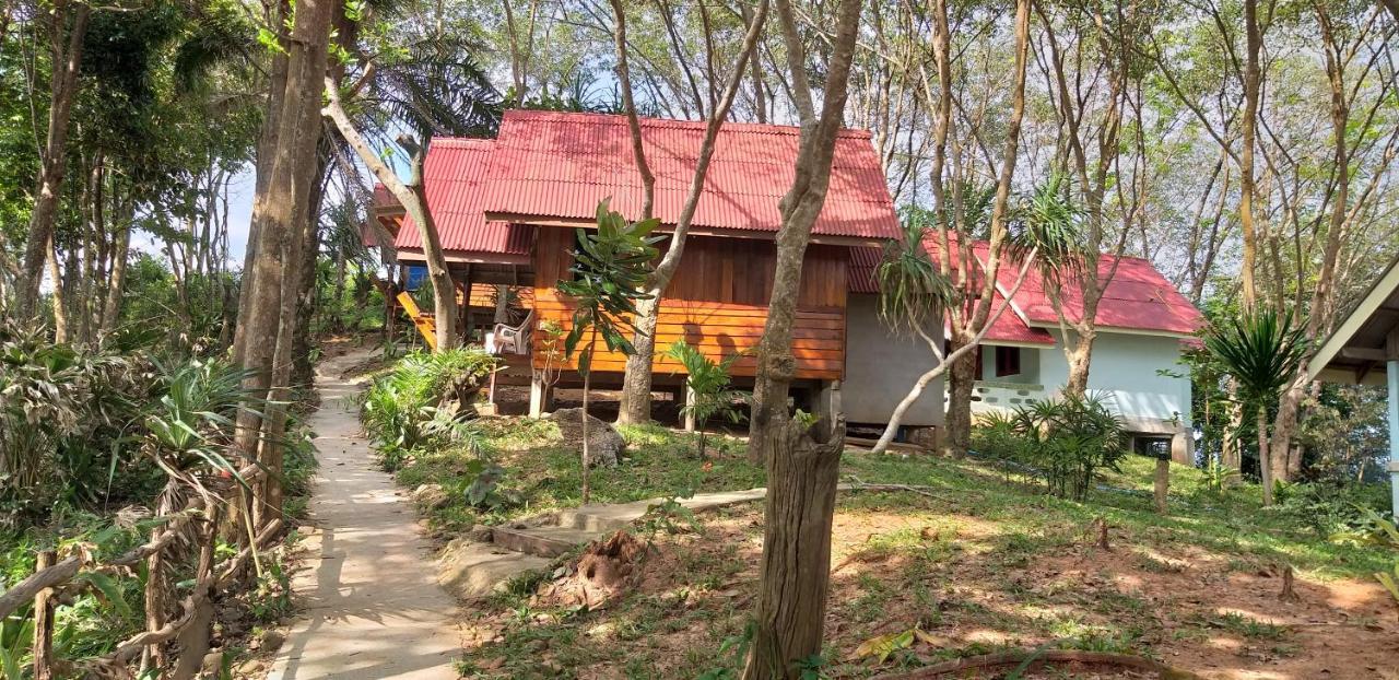 Bungalow Partial Sea View