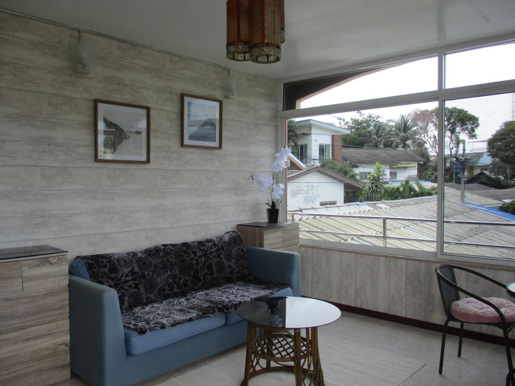 Studio Balcony