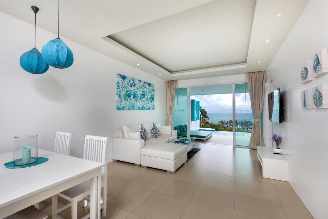Grand Seaview Pool Suite