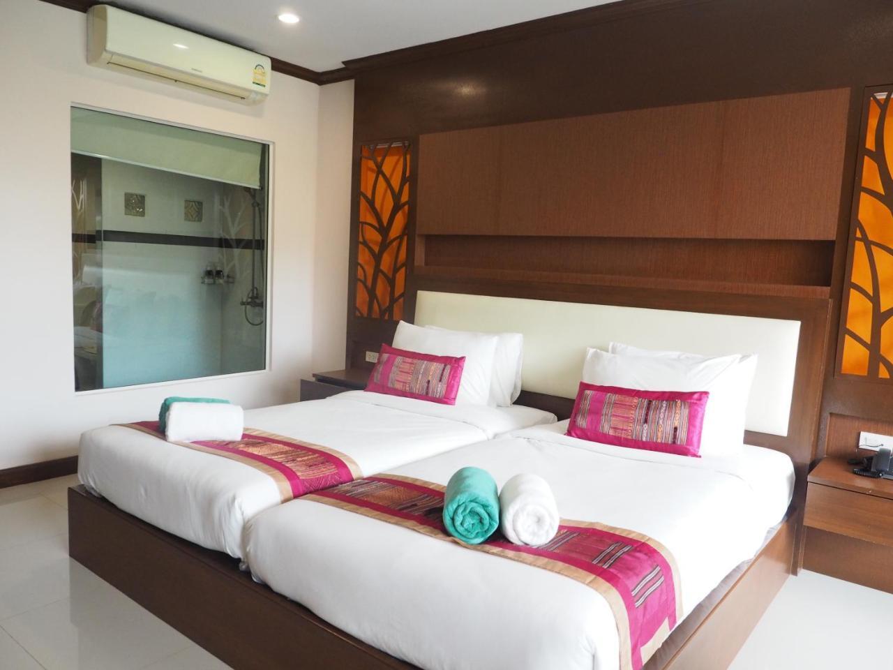 Super Deluxe Twin Room Pool View