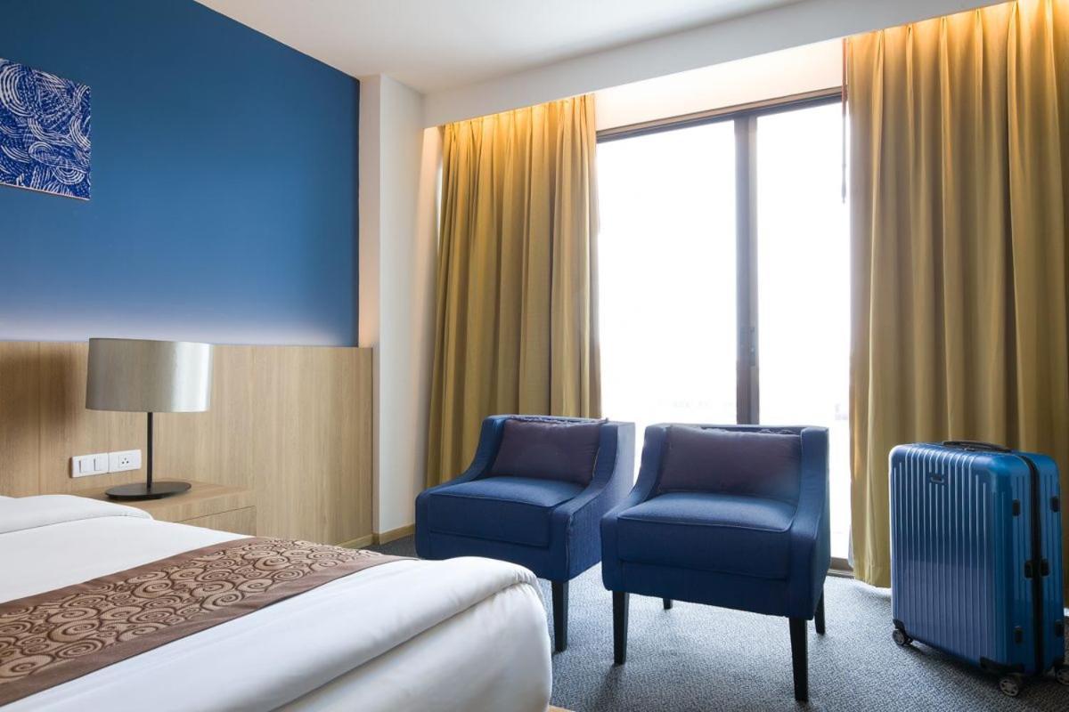 Superior Double or Twin Room,746879771:JPEG