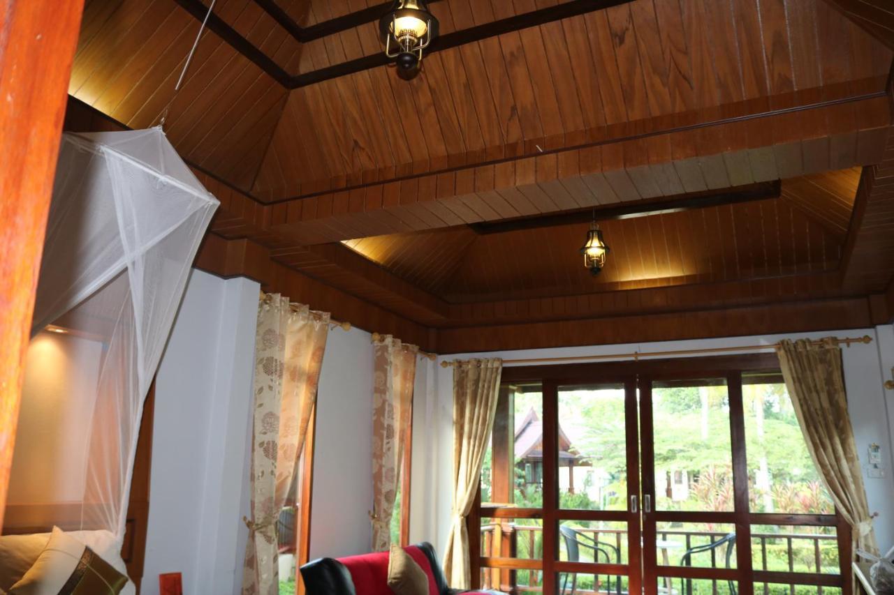 Deluxe Garden View Villa
