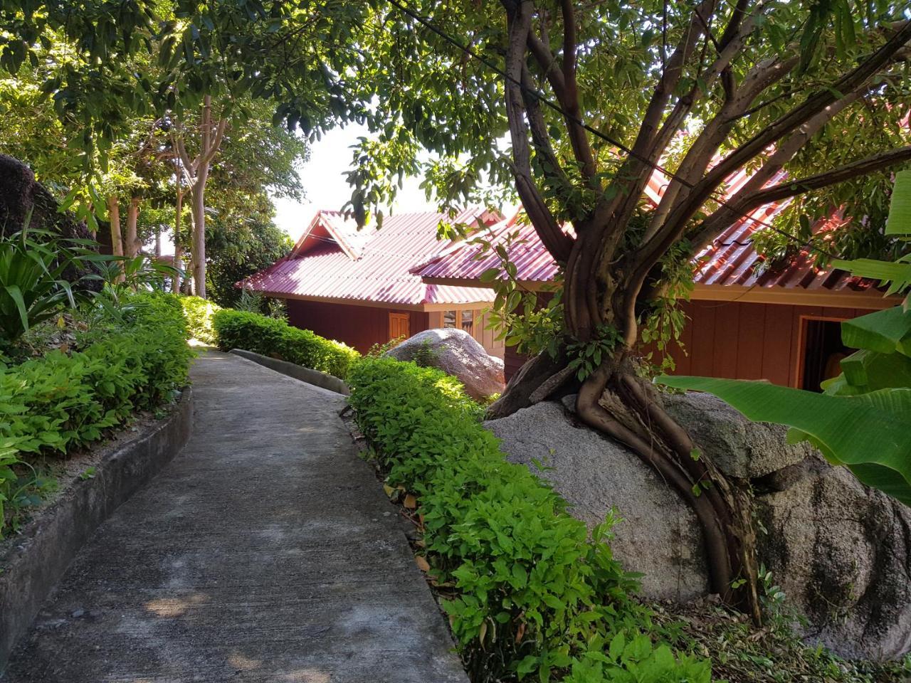 Standard Bungalow Sea View Fan