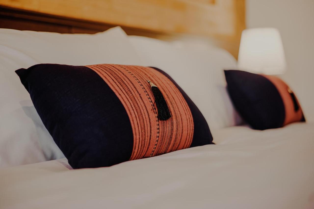 Deluxe Suite with Pool Access,822527006:JPEG