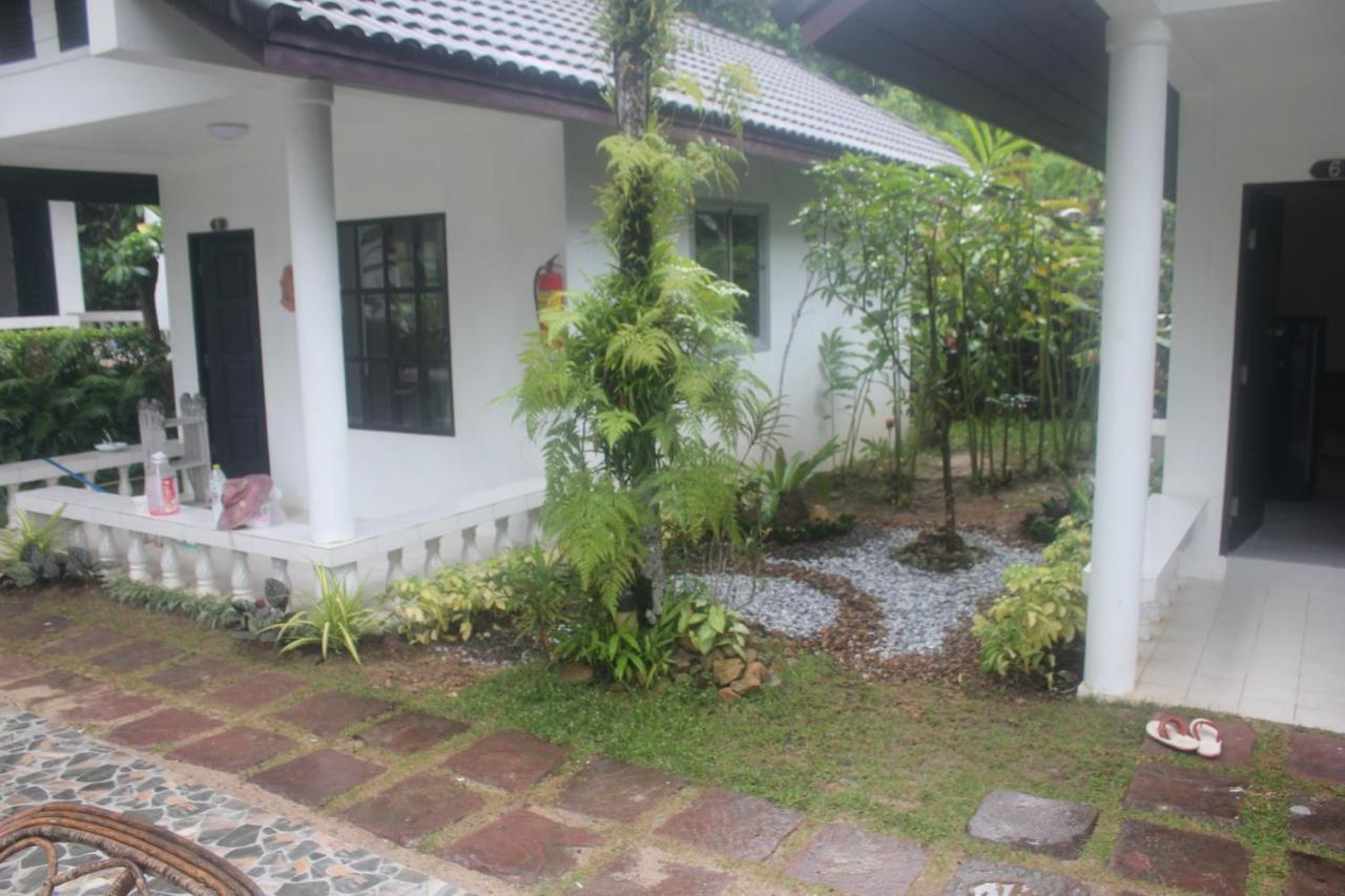 Deluxe Bungalow Garden View