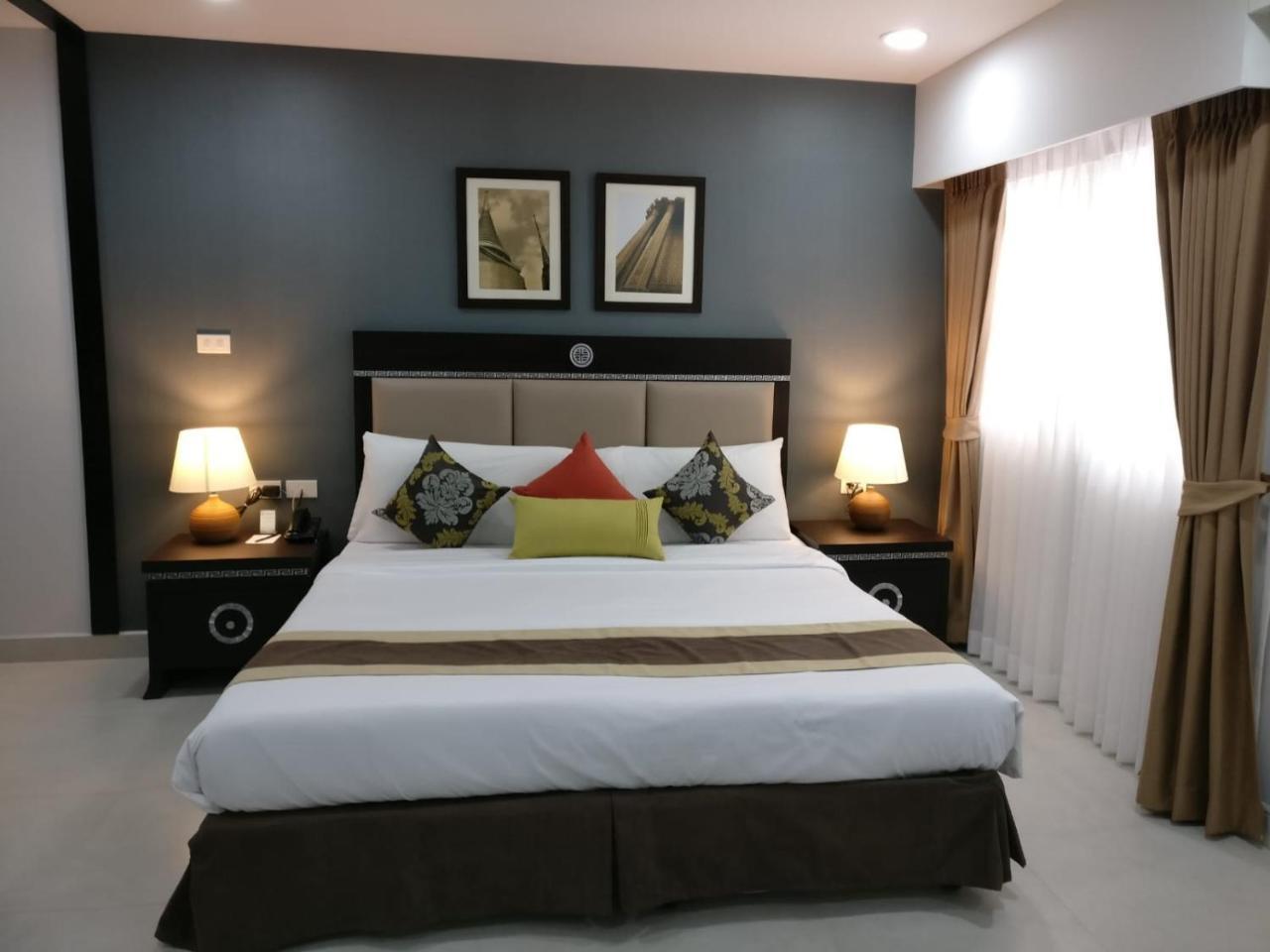 Royal Suite,1002468612:JPEG