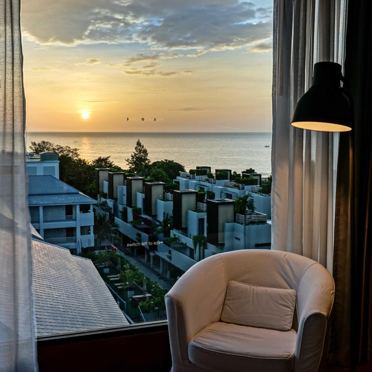 Suite with Sea View (4 Adults)