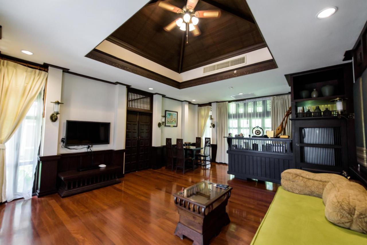One-Bedroom Villa Pool view