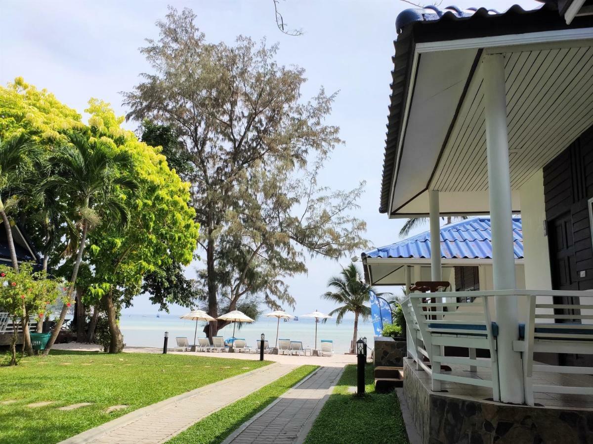 Deluxe Beach Front Bungalow