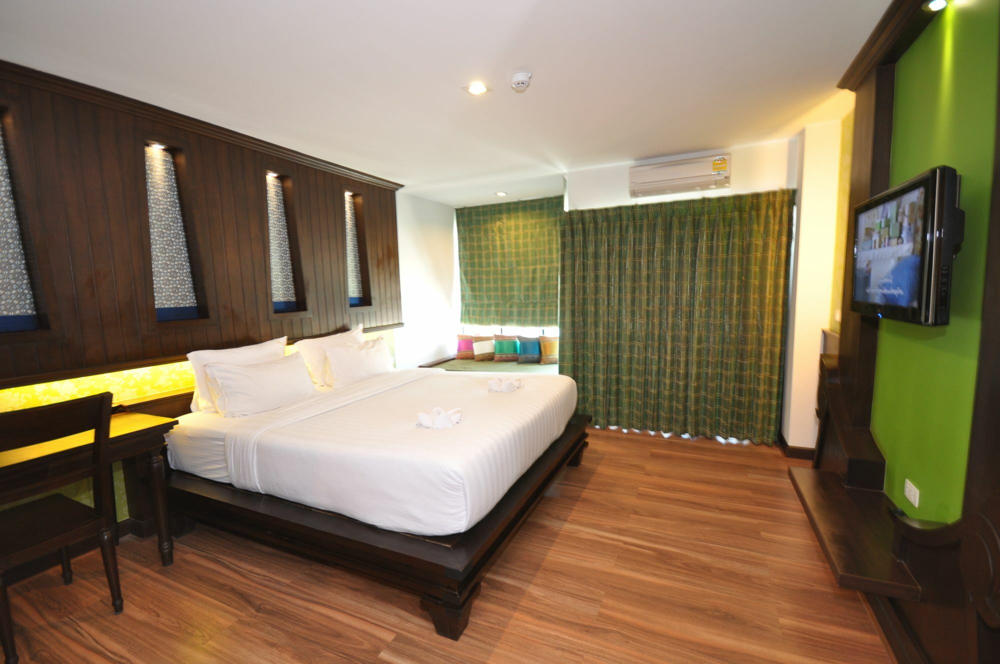 Superior Partial Seaview Double Room