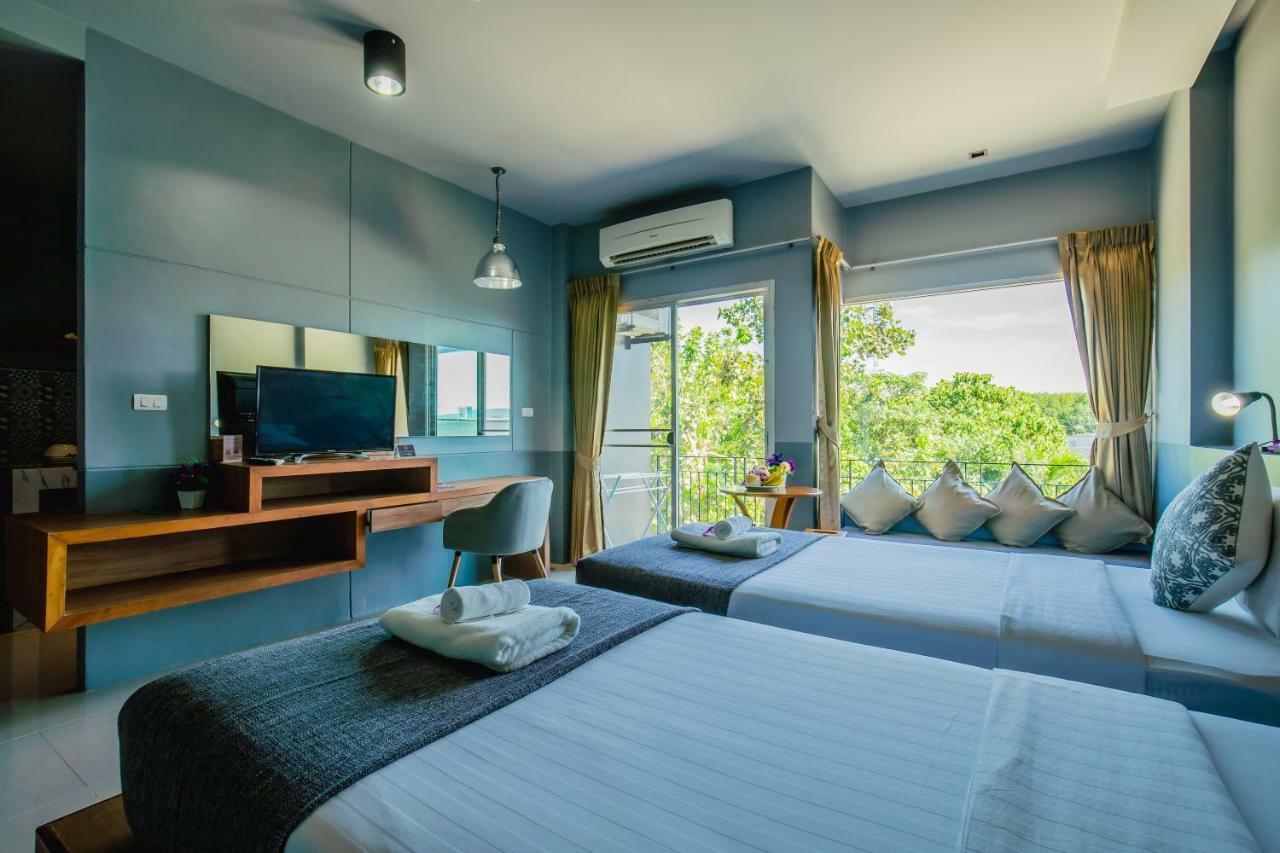Deluxe King or Twin Room
