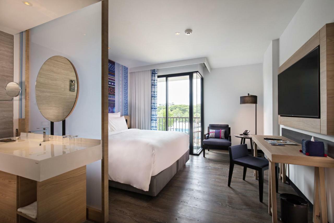 Superior King Room with Balcony,812637756:JPEG