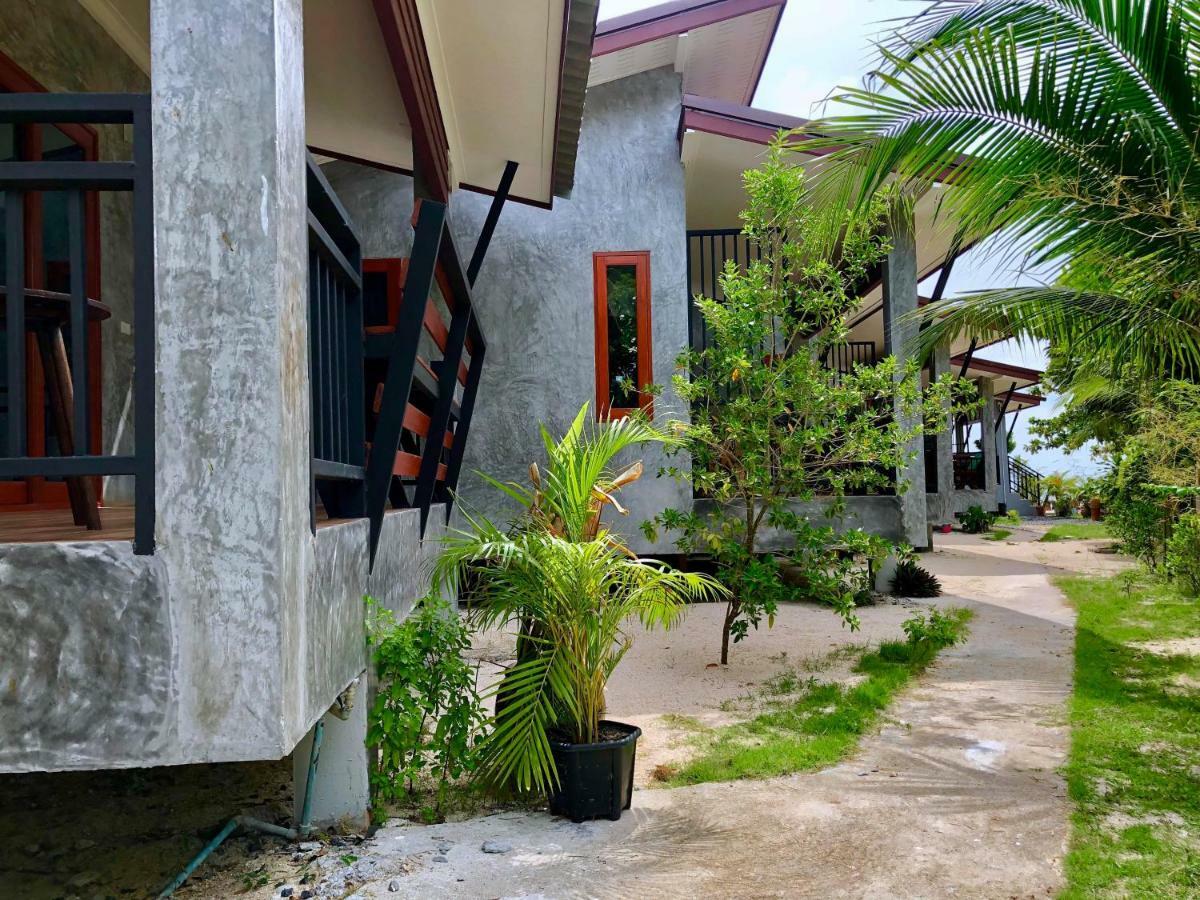 Deluxe Double Room Garden View