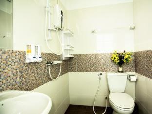 Deluxe Queen Room with Two Queen Beds,822273446:JPEG