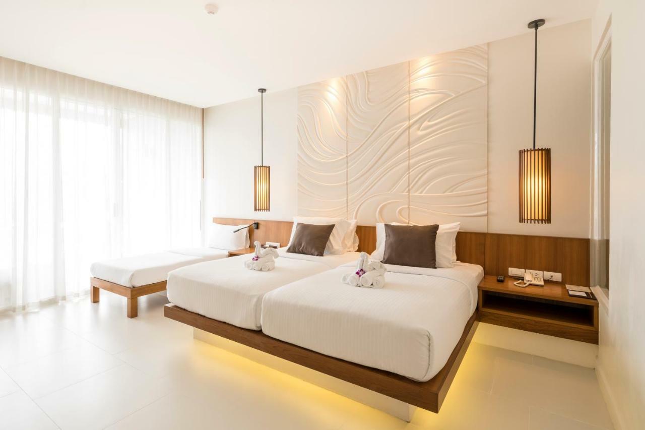 Deluxe Family Room Balcony