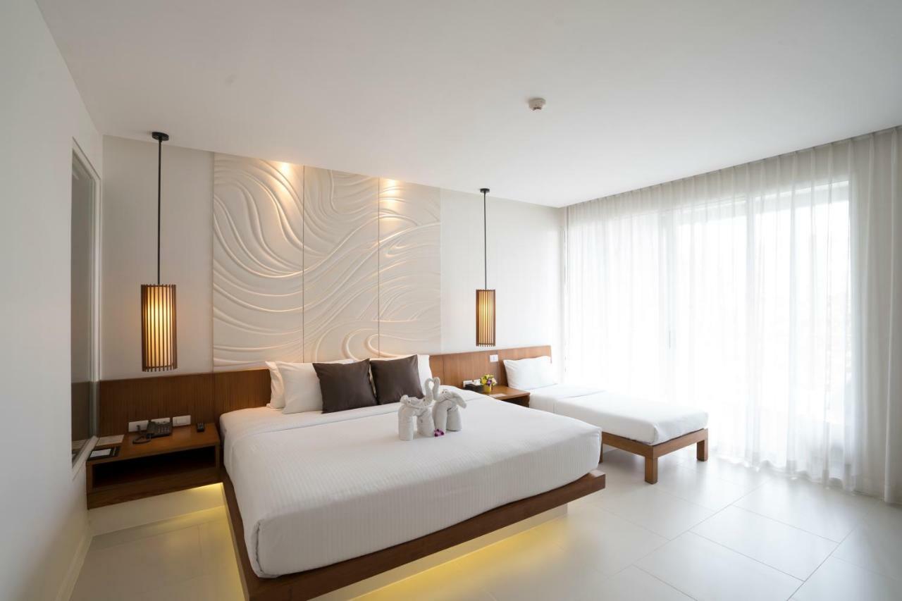 Deluxe Family Room Balcony