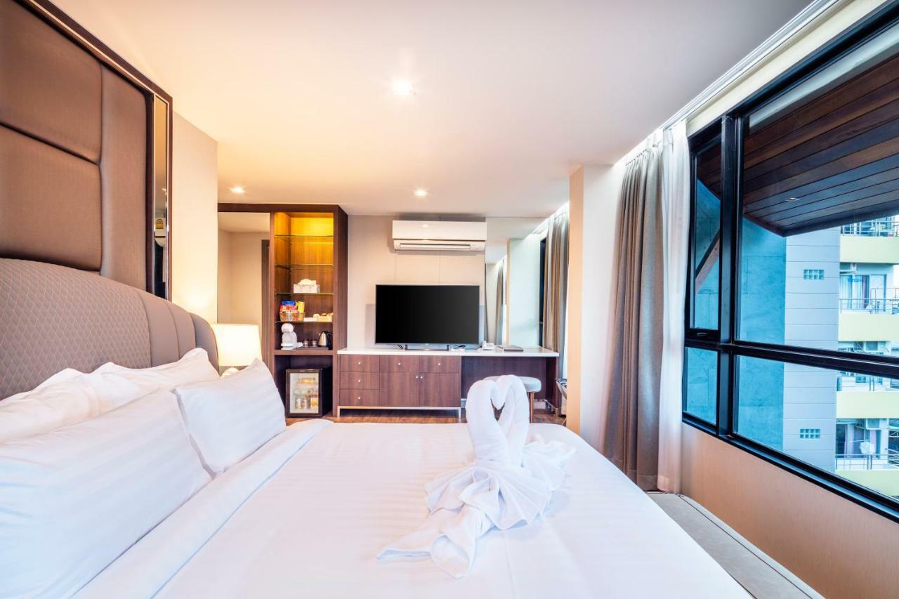 Double Room Pool View