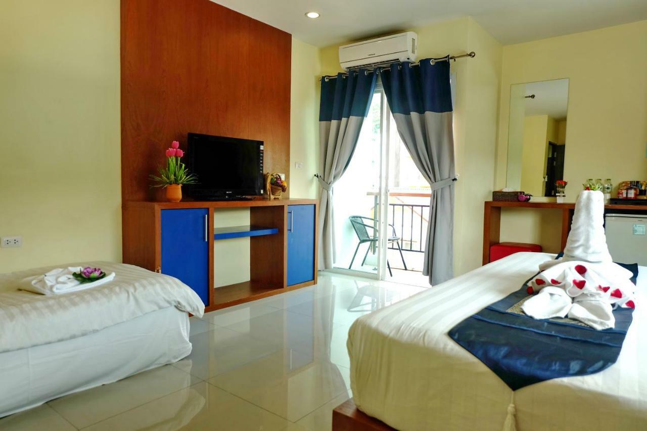 Deluxe Family Room
