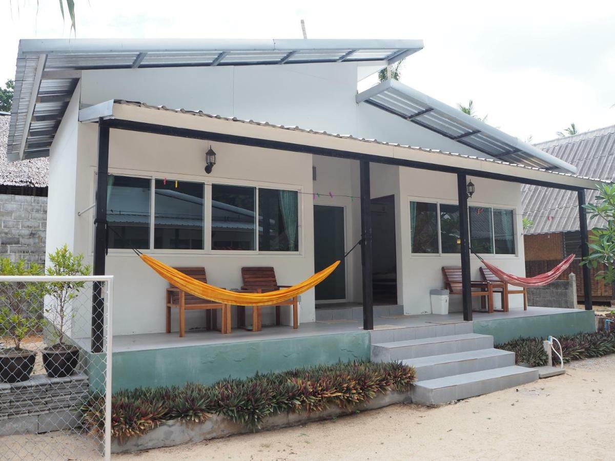 Chambre Double Deluxe - Vue Latérale sur Mer
