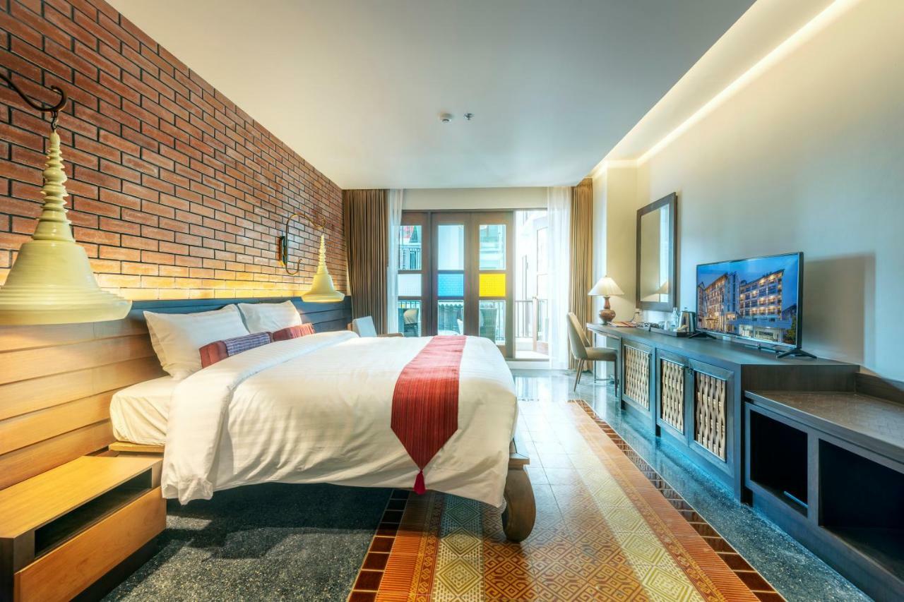 Superior King Pool View,1228126703:JPEG