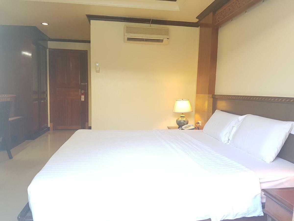 Standard Double Room West Wing