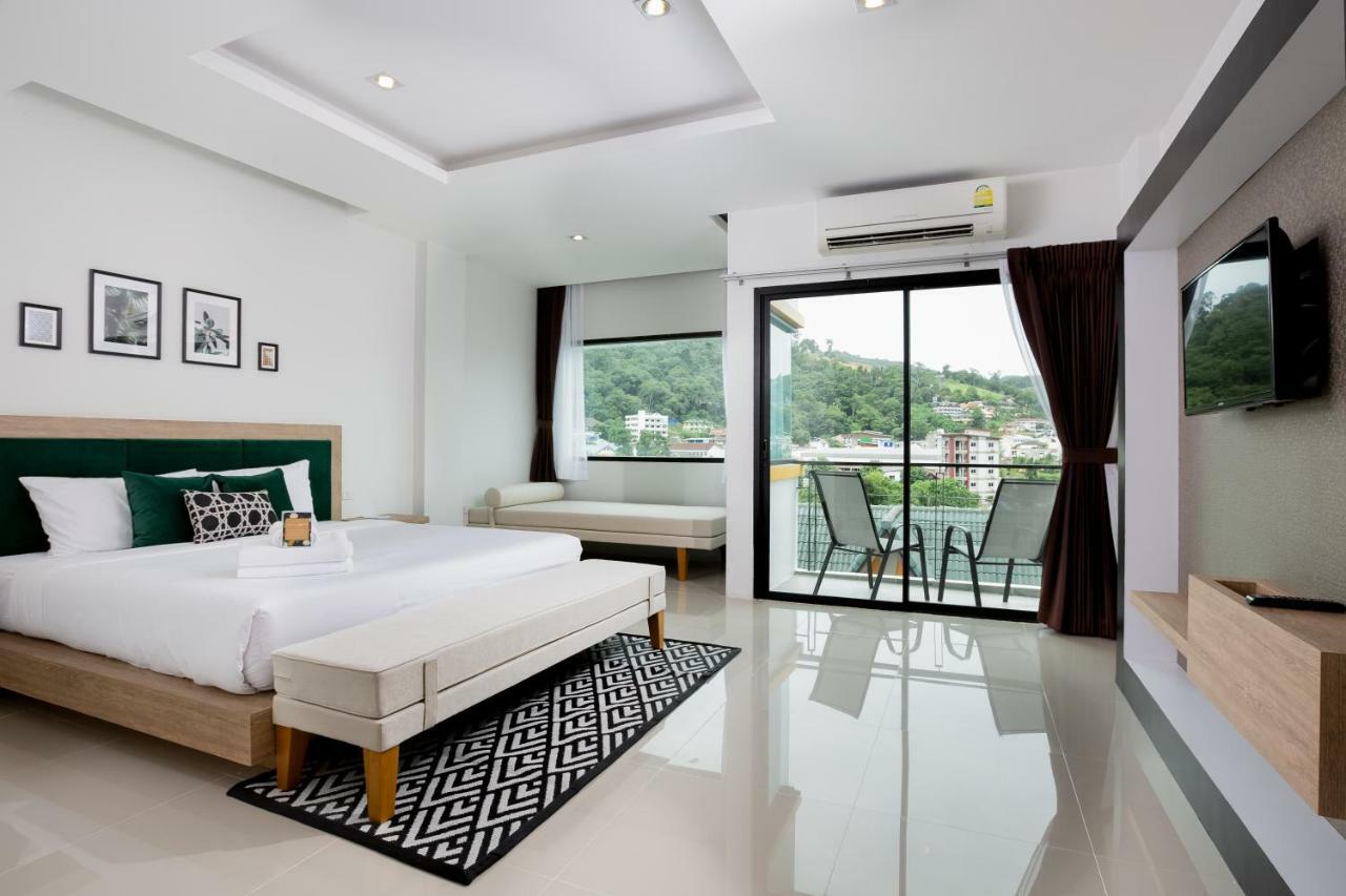 Chambre Lit King-Size - Vue sur Piscine