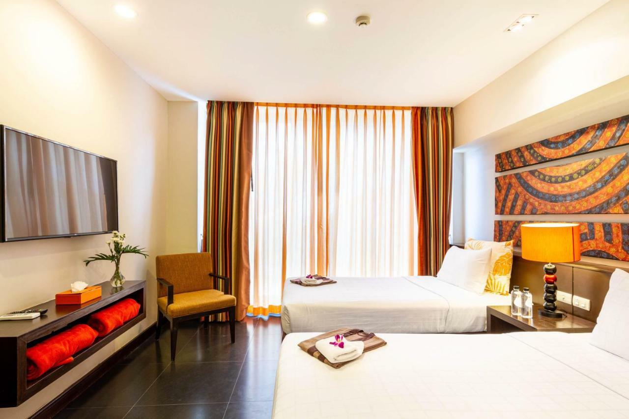 Suite with pool access