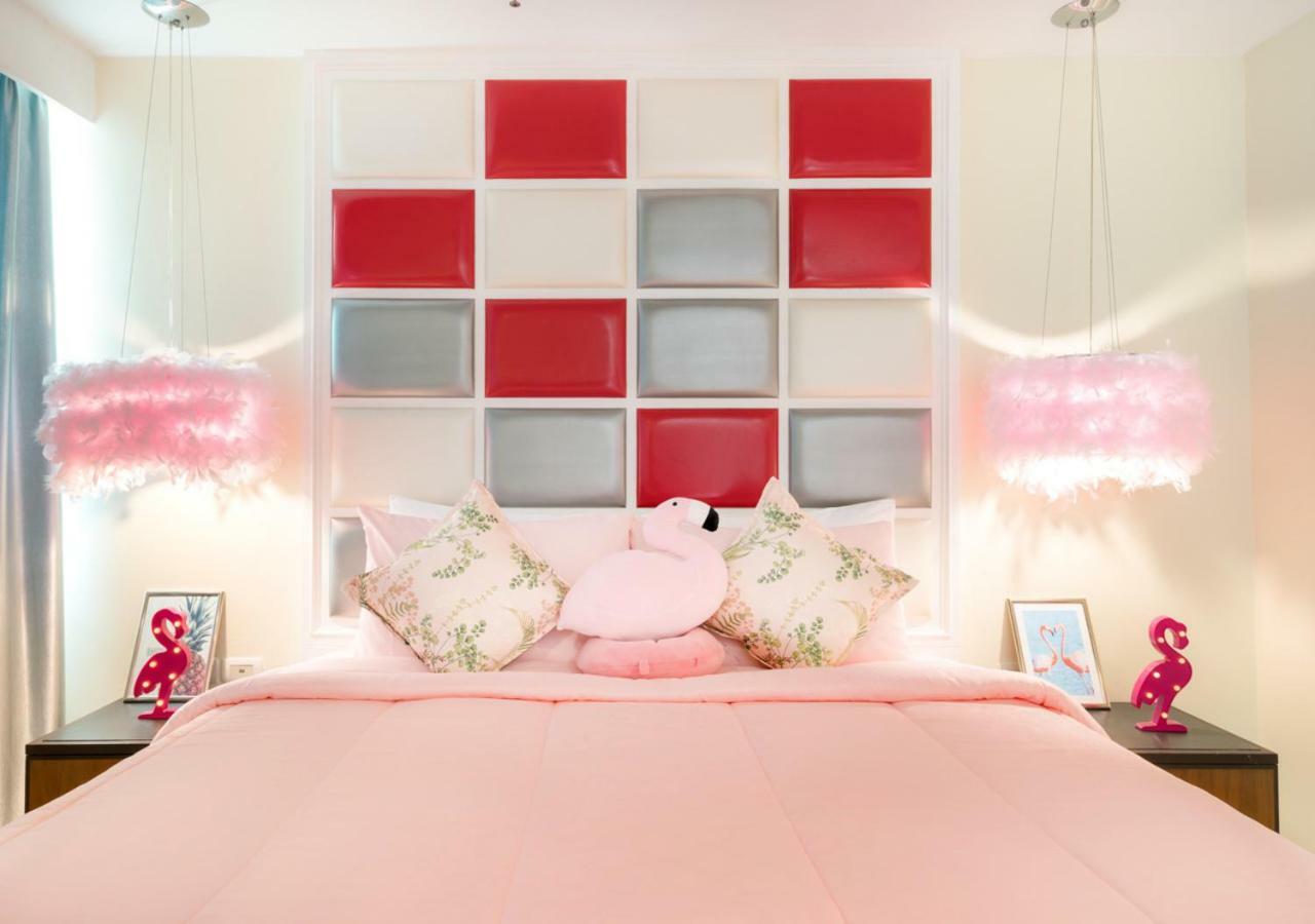 Theme room