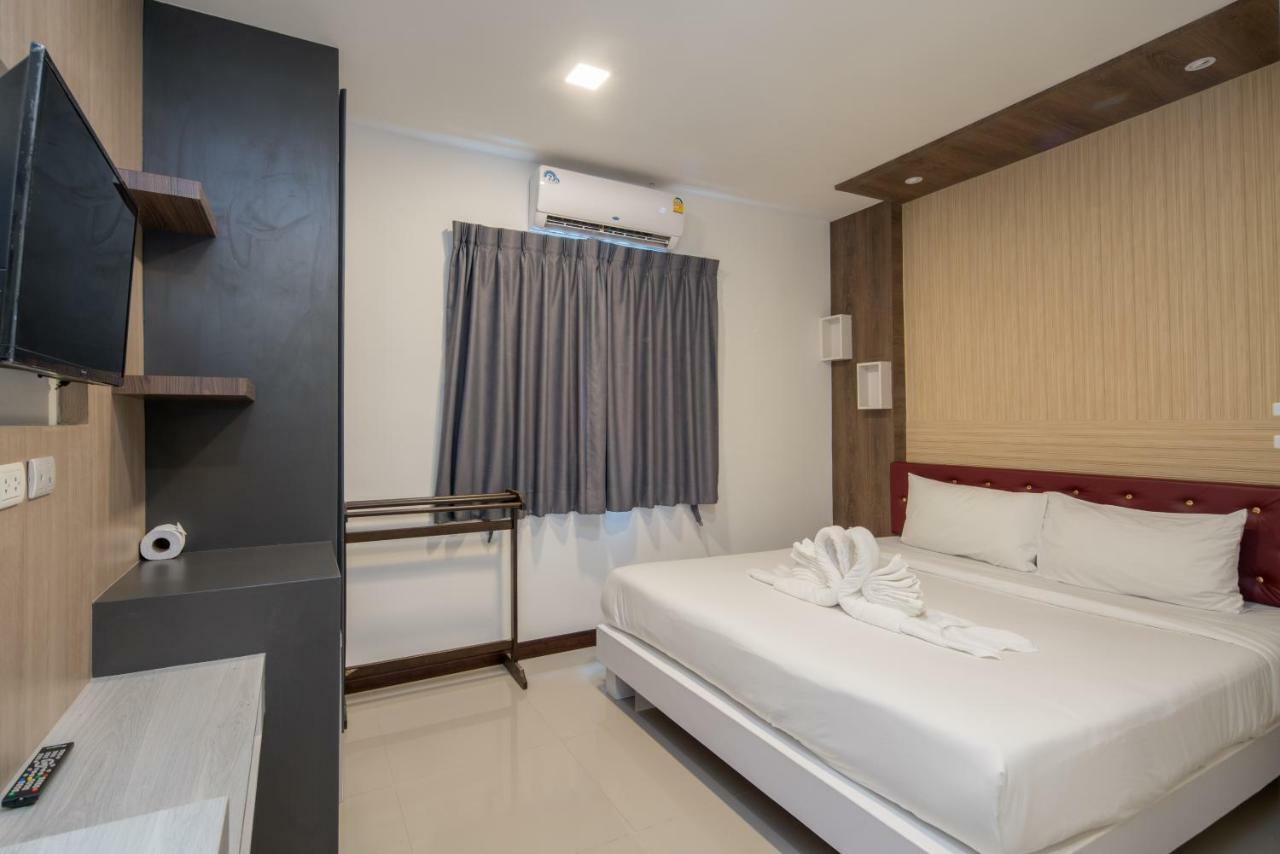 Large Apartment Sea View