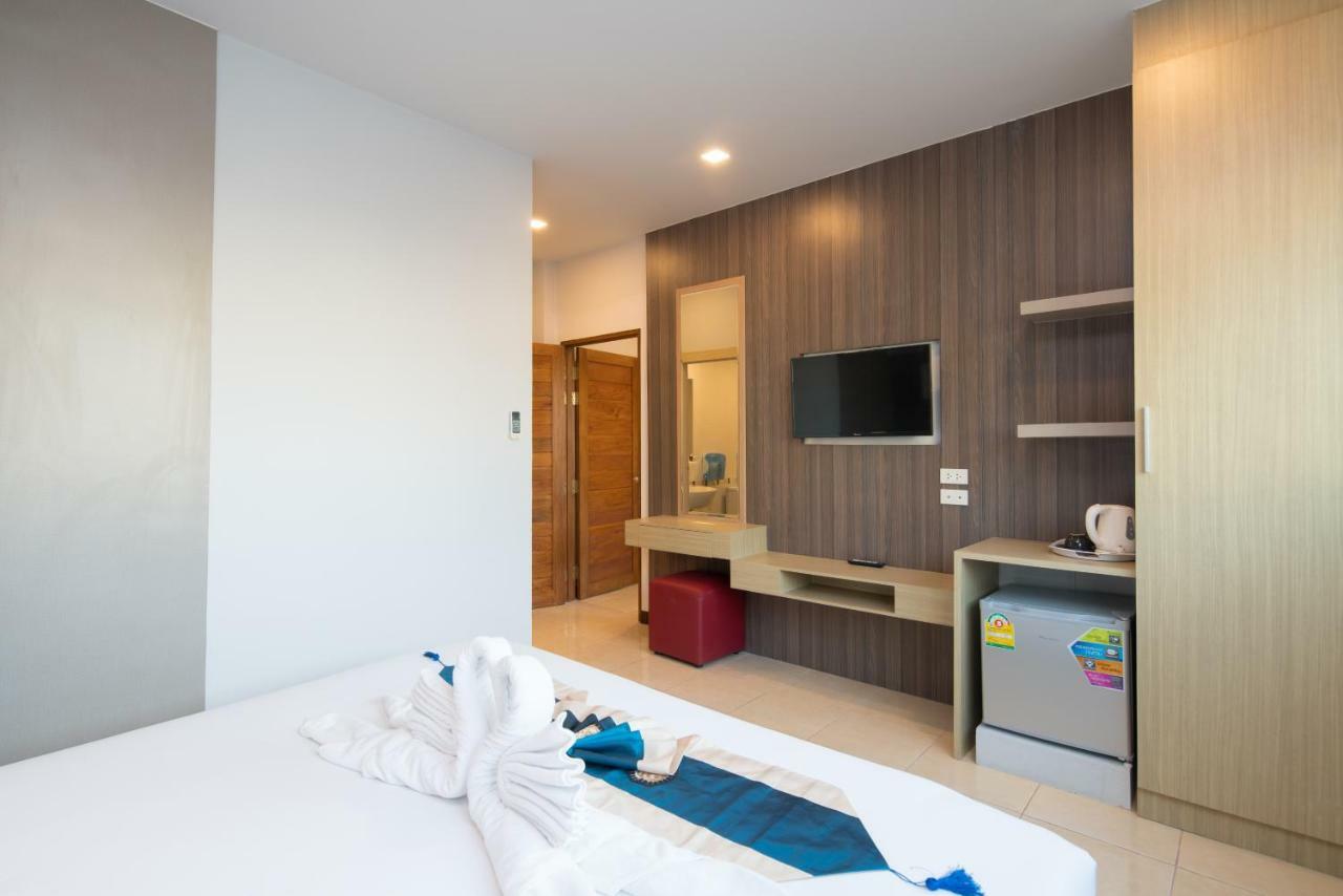 2 Connecting Rooms 4