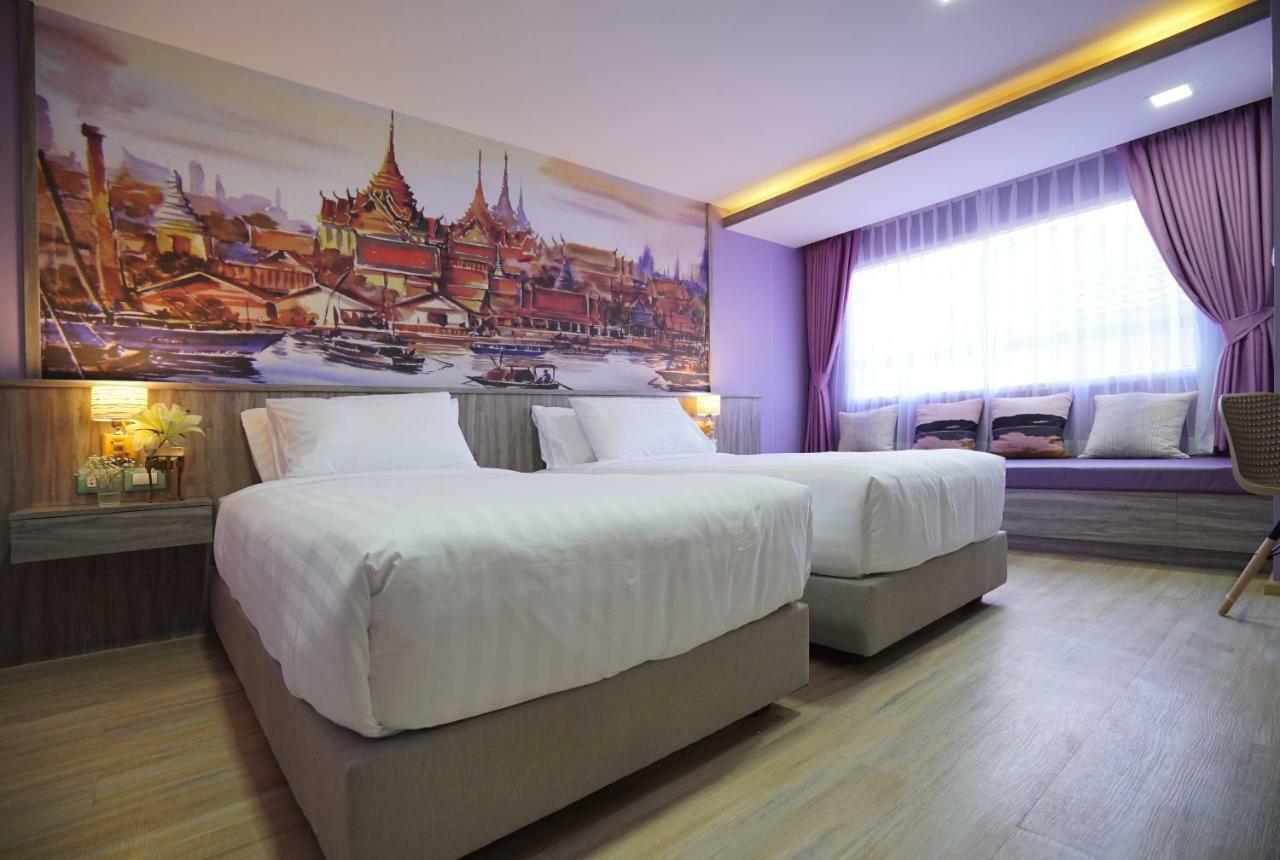 Standard Twin Room with Sofa