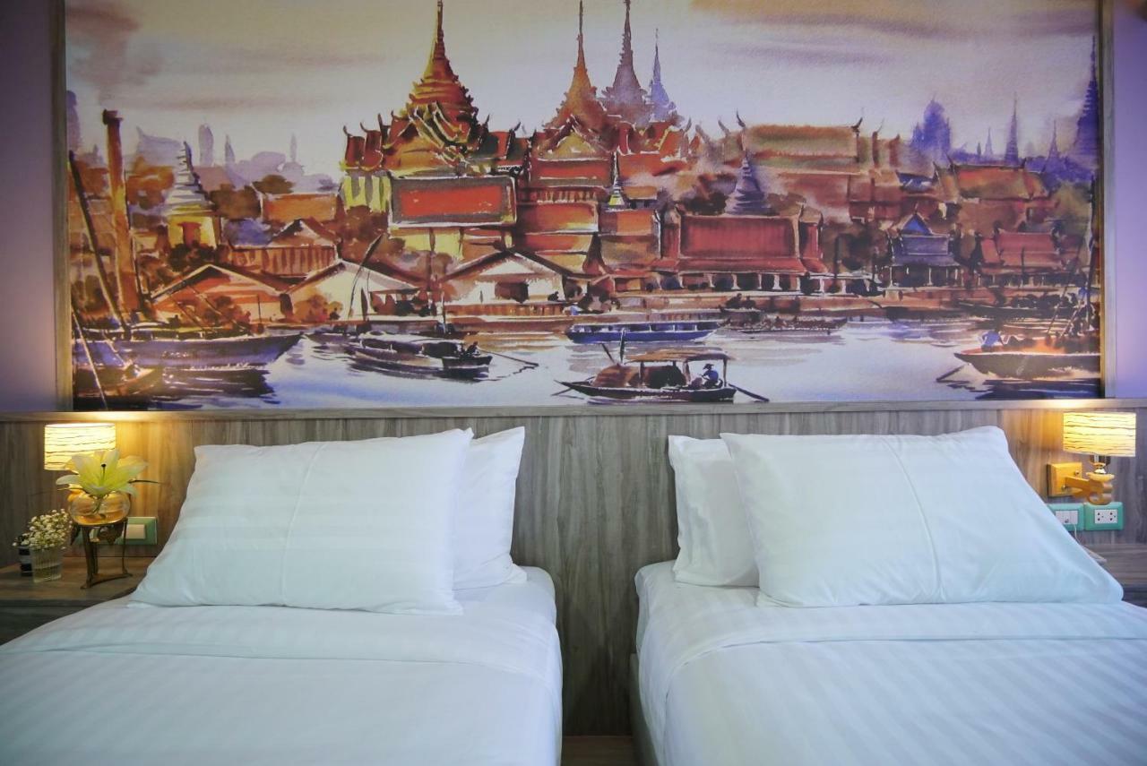 Standard Twin Room Sofa