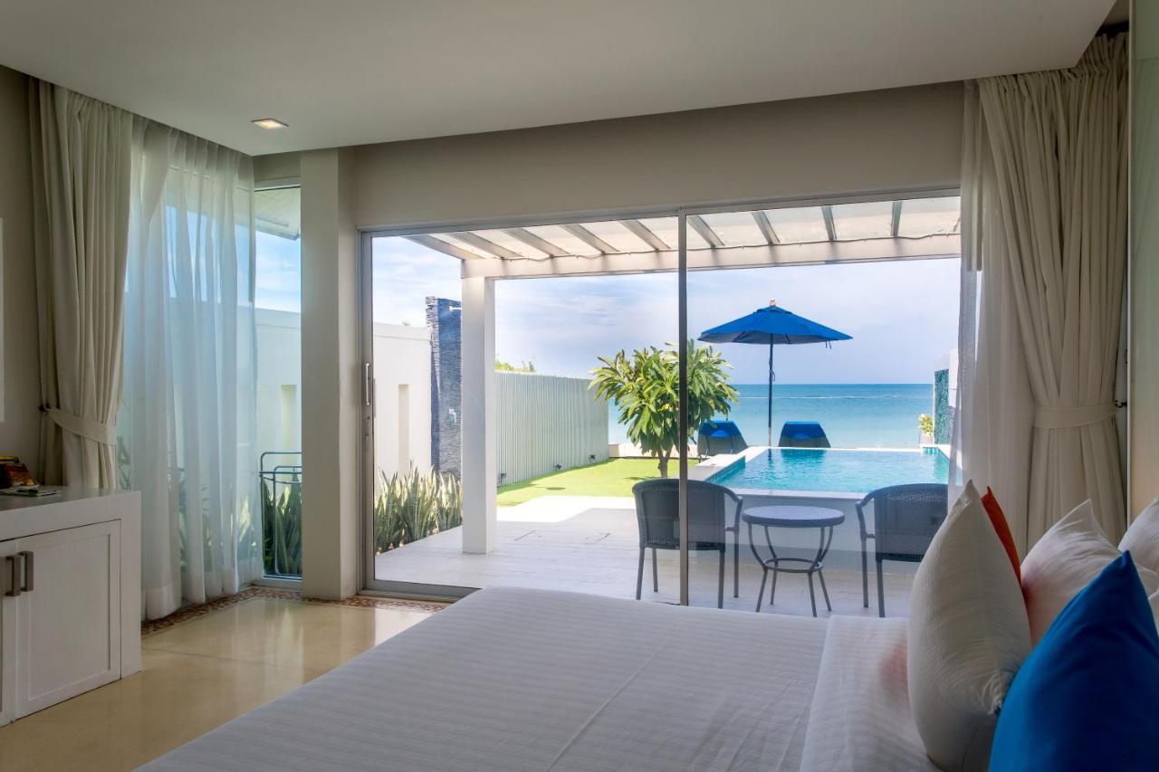 Ocean Pool Villa