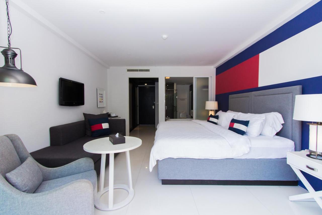 Deluxe Double or Twin Room with Pool View