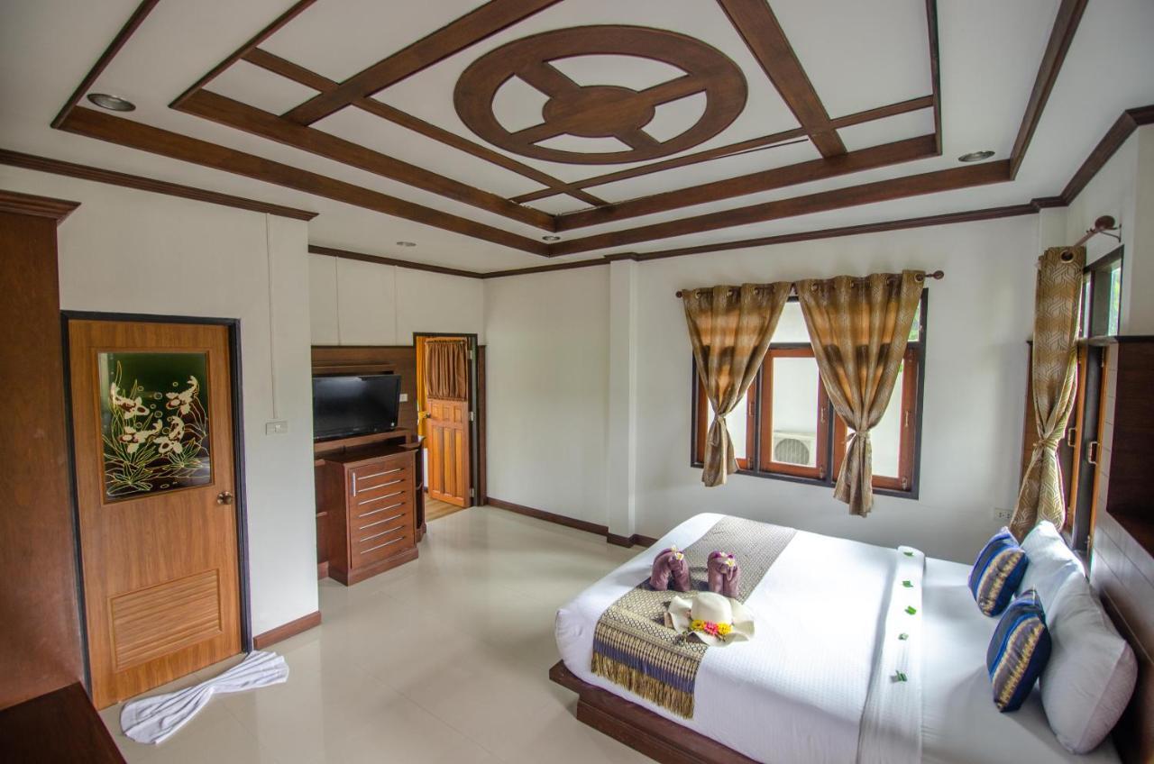 Deluxe Triple Room