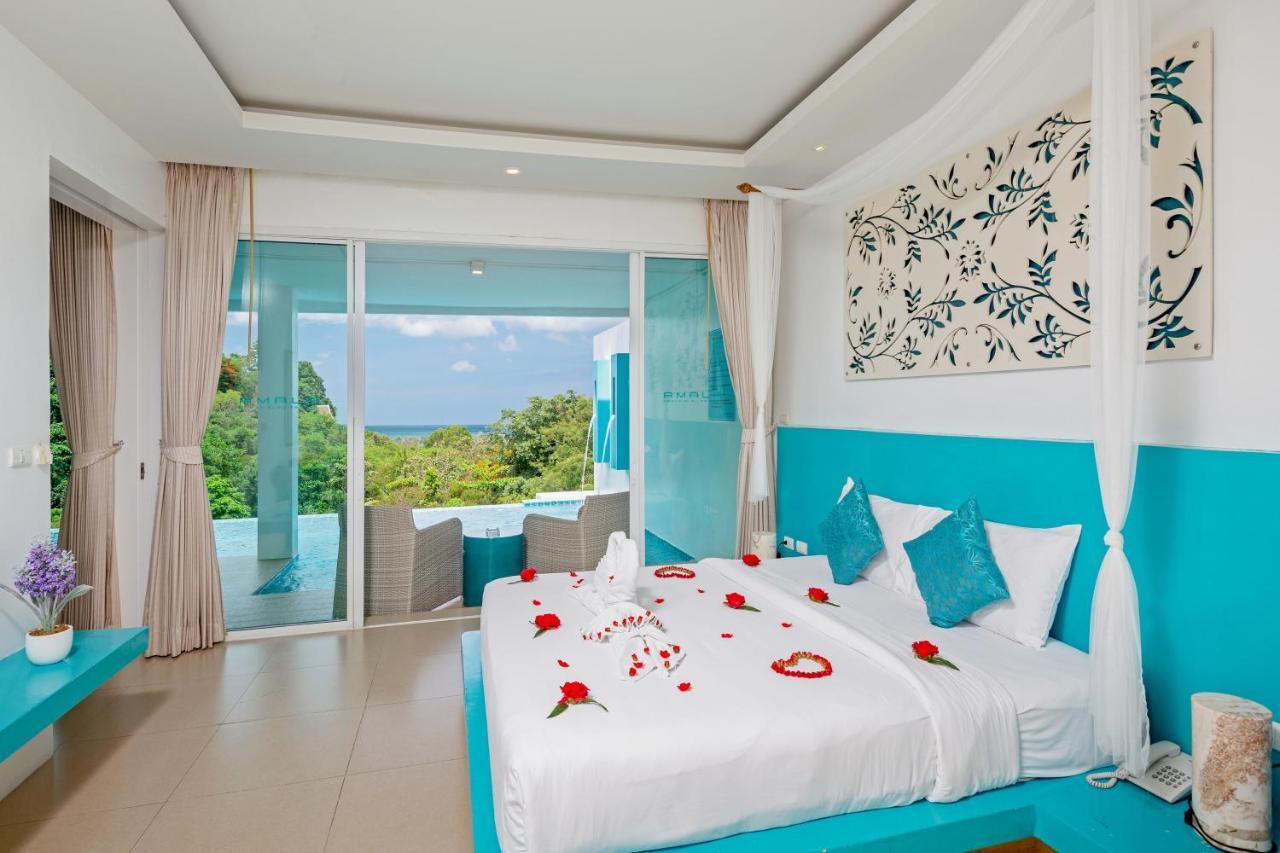Deluxe Partial Seaview Pool Suite